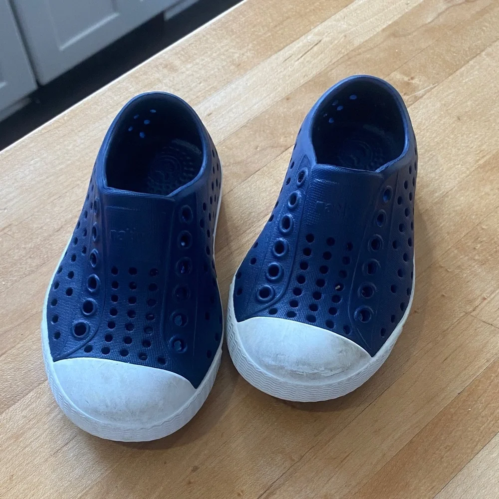 Navy Blue Native Toddler Shoes size 5C